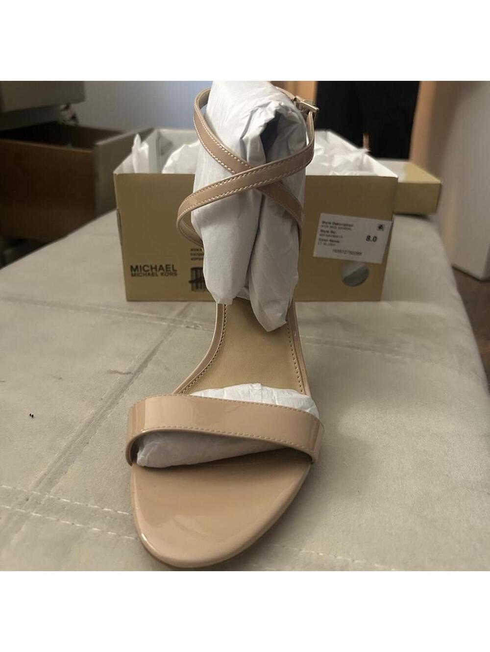 Michael Michael Kors Ava Mid 3” heel Sandal in LT Blush Patent Leather size 8